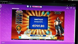 Screenshot_20190708-230258_Video Player.jpg